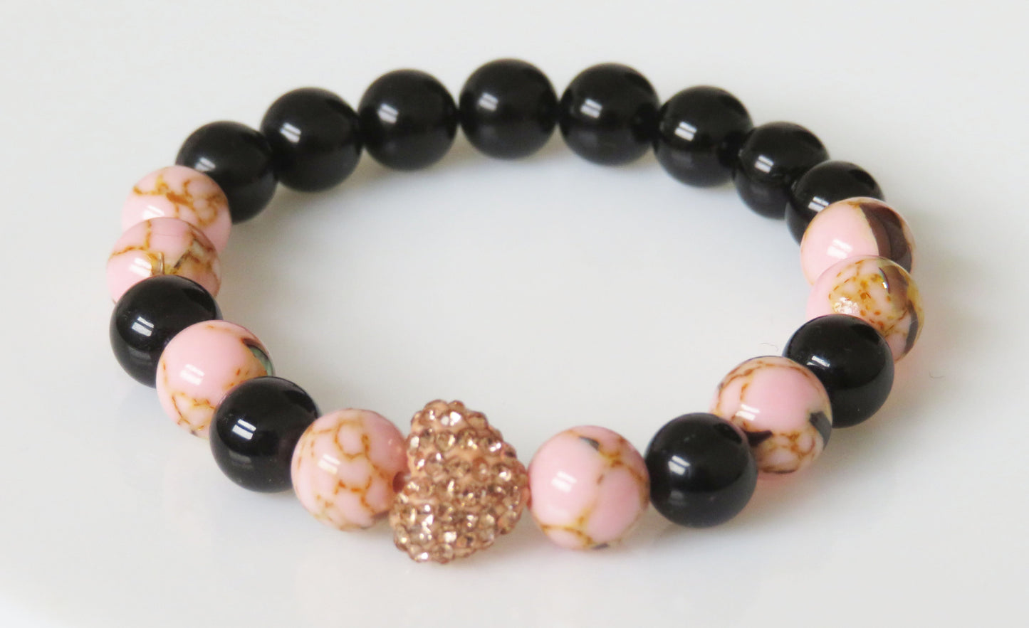 Náramok z obsidiánu a howlitu / Obsidian and howlit bracelet