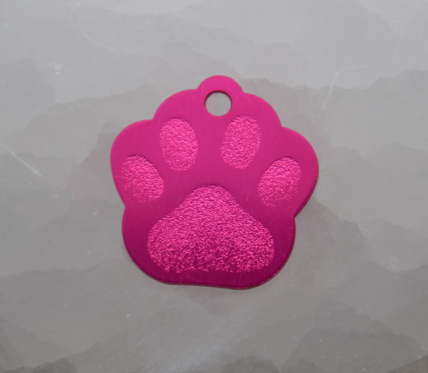 Identifikačný štítok - tmavo-ružový