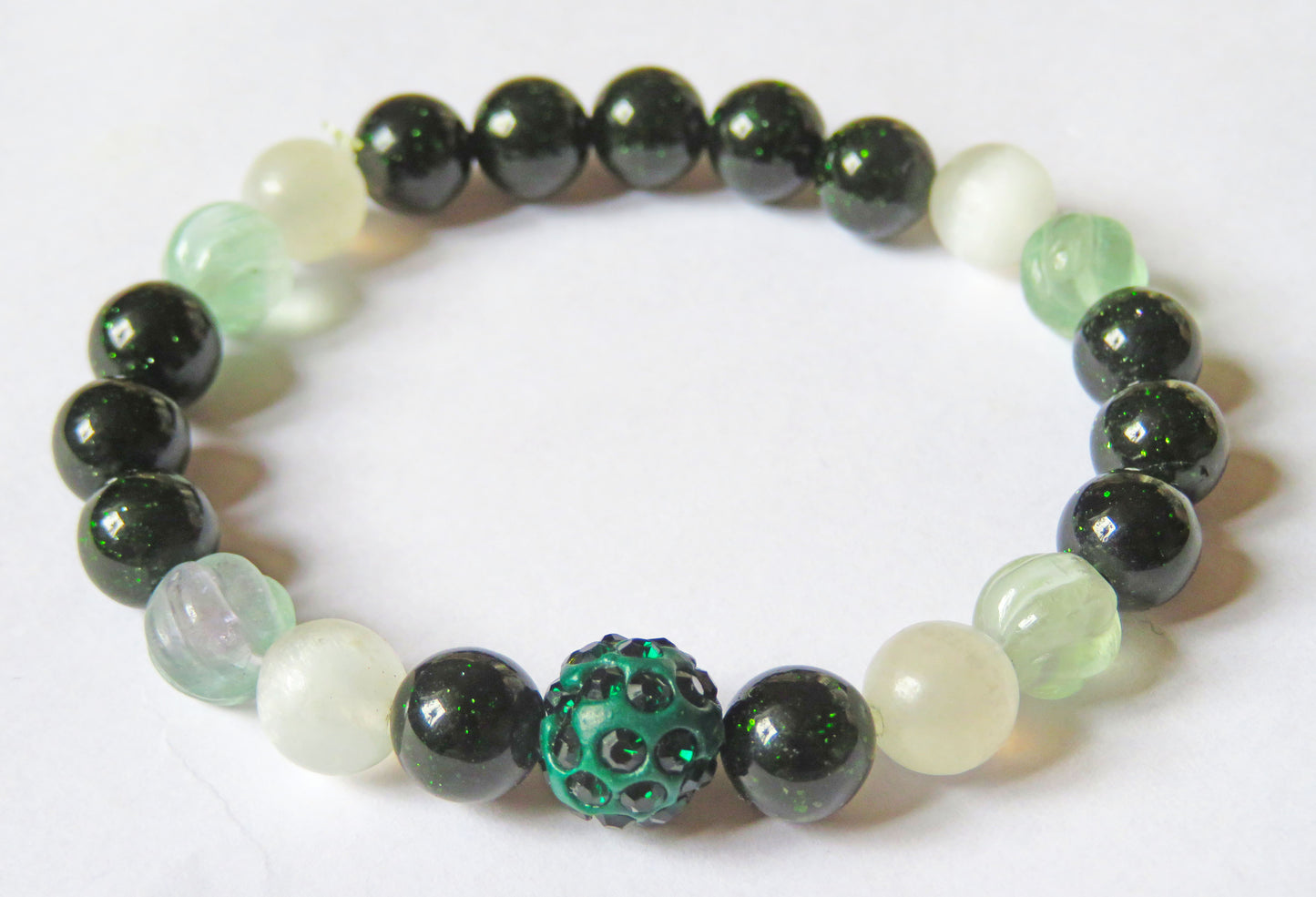 Štýlový zelený náramok / Green stylish bracelet